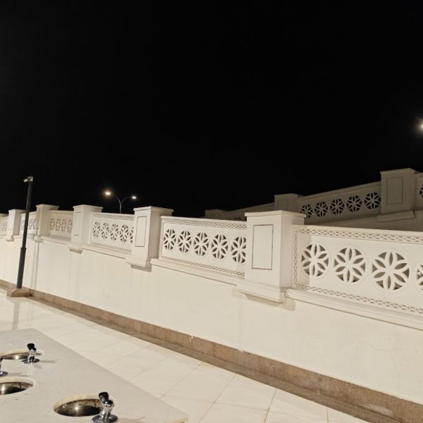 مسجد القبلتين بالمدينة المنورة - تكوين للصناعة