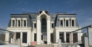 How Do Climate Conditions Affect the Performance of GRC Facades? - Takween Industry